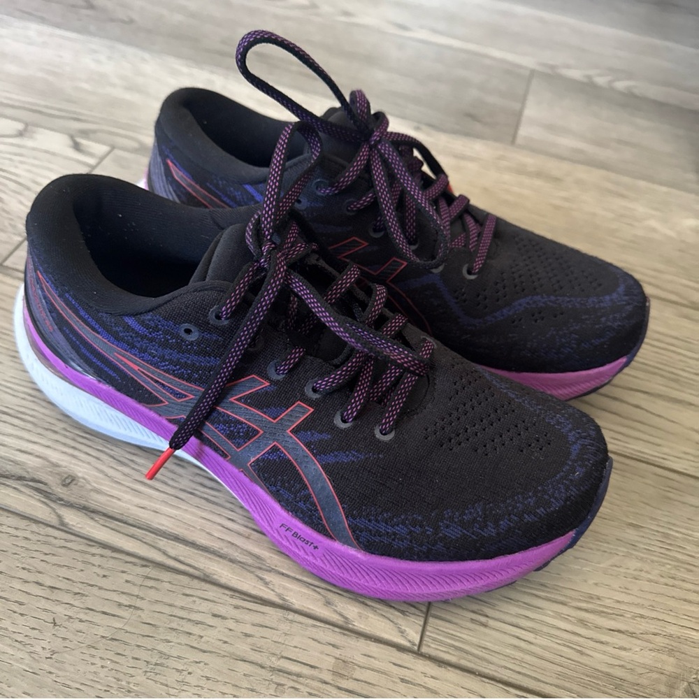 ASICS Gel-Kayano 29 women 8.5